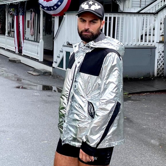 Meet your Posher, Tony - Picture 7 of 15